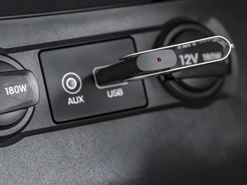 cách nghe nhạc bằng usb trên ô tô